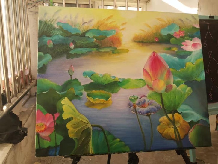 手绘，油画颜料。