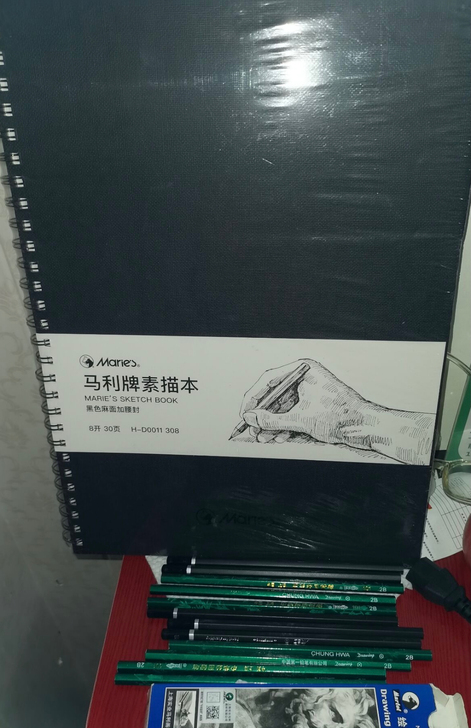 素描纸  素描本  铅笔