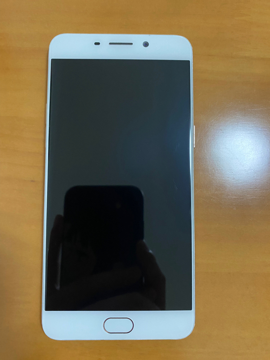 OPPO r9m   4+64（送原装充电...