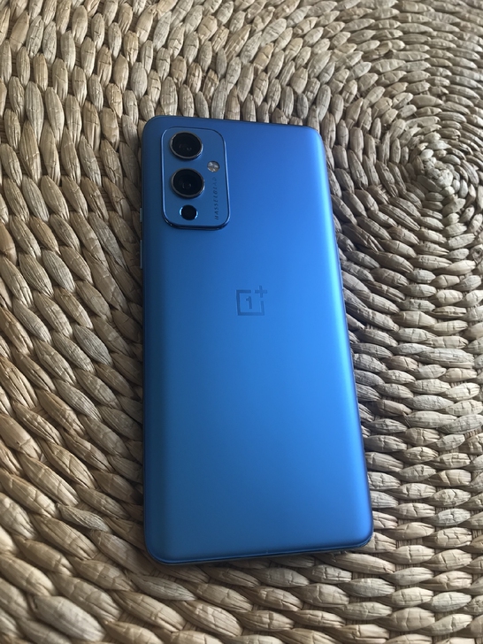 一加 OnePlus 9 120Hz 柔性...