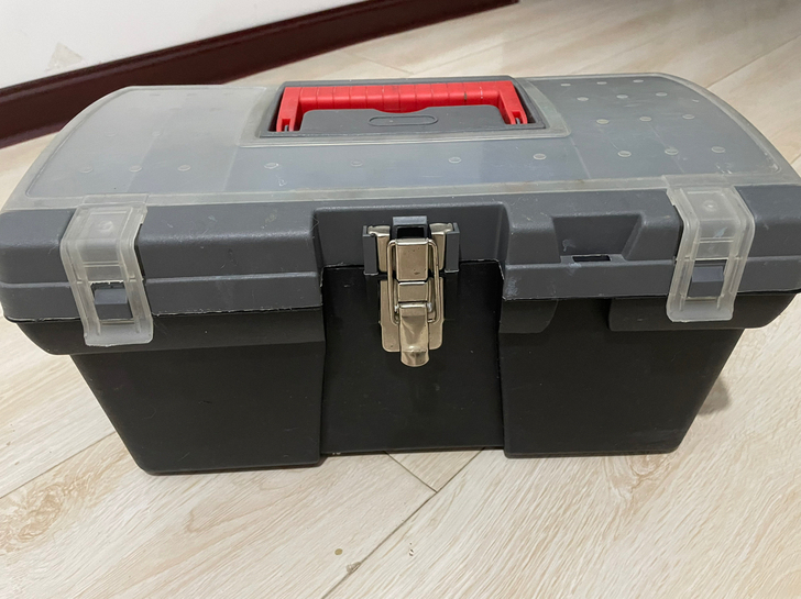 五金工具箱 美术工具箱 一直空着放着 9成...