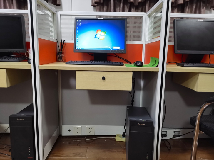 因公司经营不善，现将所有办公电脑及联想原装...