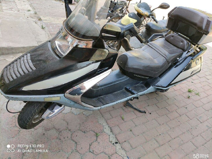 本田水冷250摩托车,买车了,骑不上了,放...