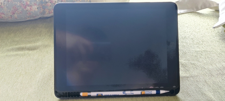出自用iPad2018 32g深空灰国行版...