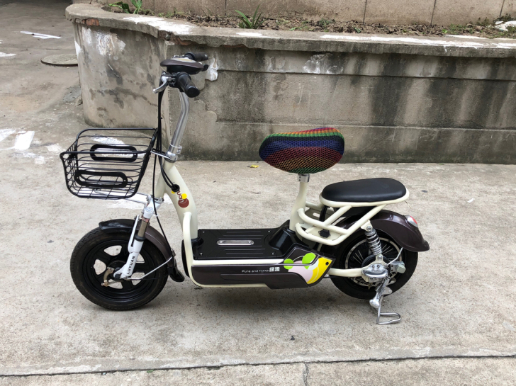 出一辆二手48v绿源电动车、成色不错、动力...