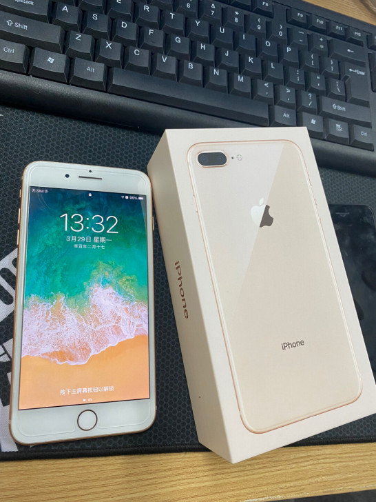 出自用闲置苹果 iPhone 8plus ...