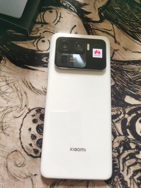 小米11ultra白色,12+256,4月...