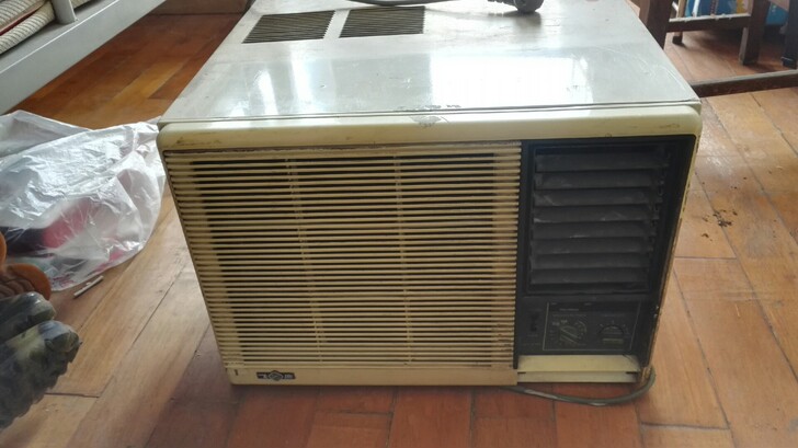 本人武汉有一台窗机空调出售