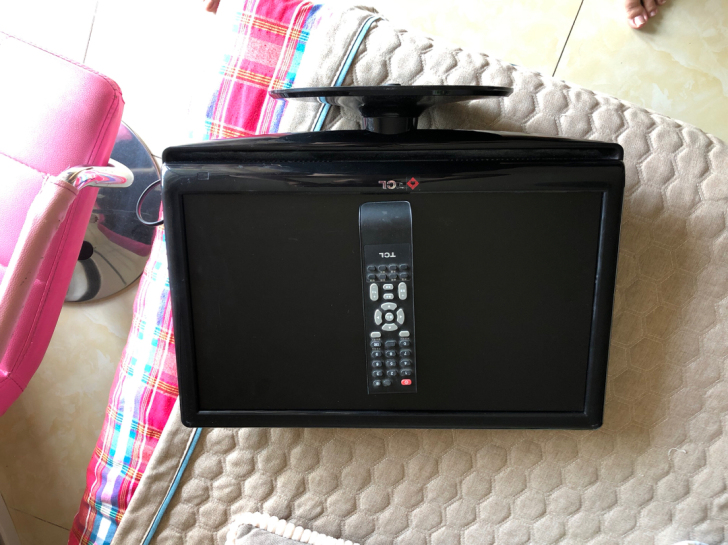 Tcl 19寸液晶电视，几乎全新，自己收藏...