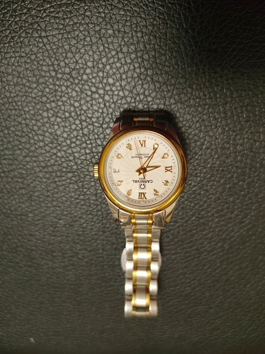 女士机械手表,闲置在家的,忘记牌子了