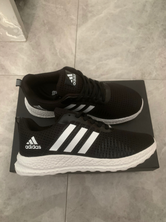Adidas阿迪达斯运动鞋39码休闲鞋跑鞋
