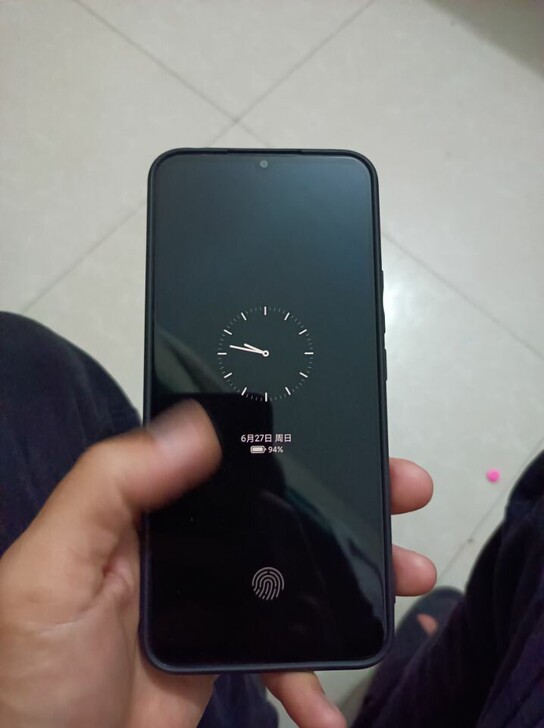 小米10青春版6+645G手机黑色，机子正...