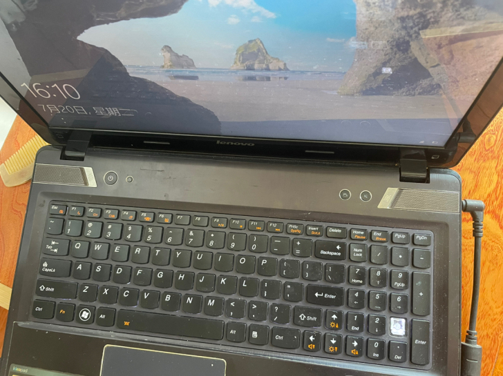 联想 Lenovo IdeaPad Y58...