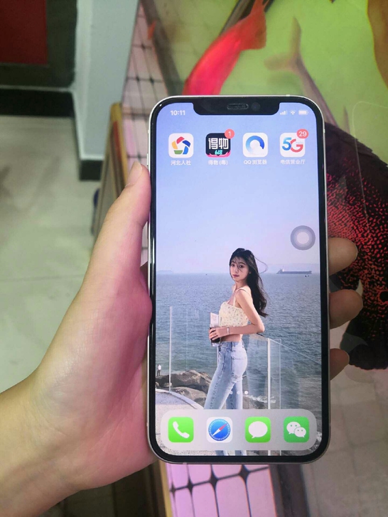 自用苹果12 白色    个人自用    ...