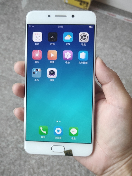 OPPO r9 r9tm r9m手机。