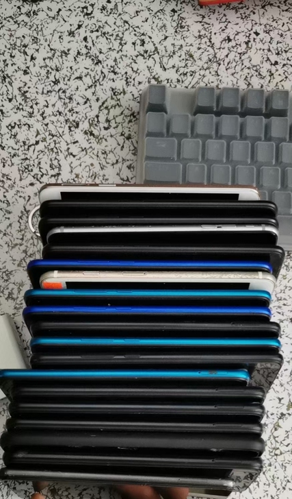 收，收收！！！红米9A    6十64g的...