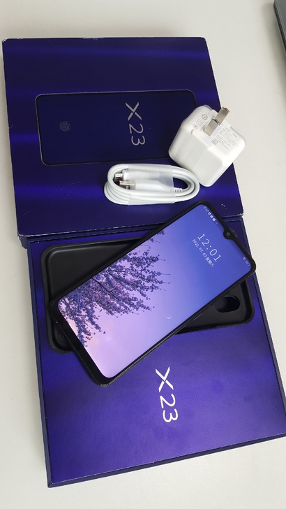 vivox23 8＋128，几乎全新 正品...