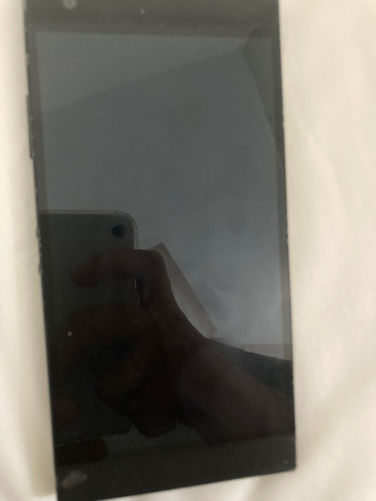 雷蛇手机2屏幕好边框磨损 手机类似于索尼x...