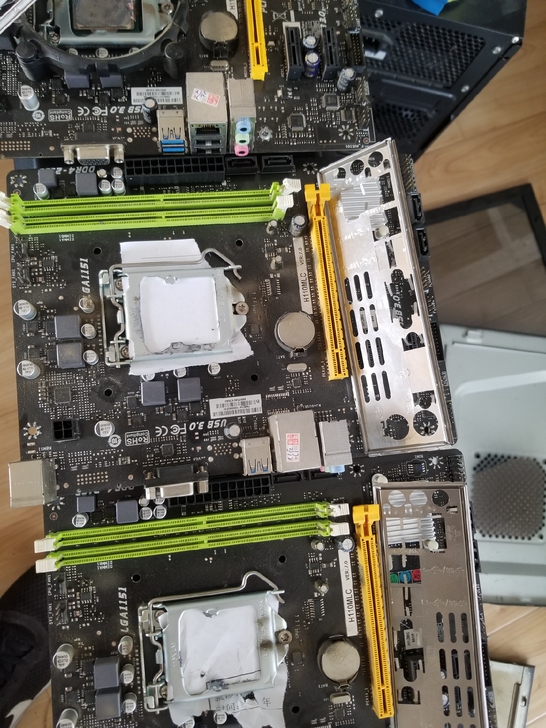 四片映泰H110主板，主机拆机下来，成色还...
