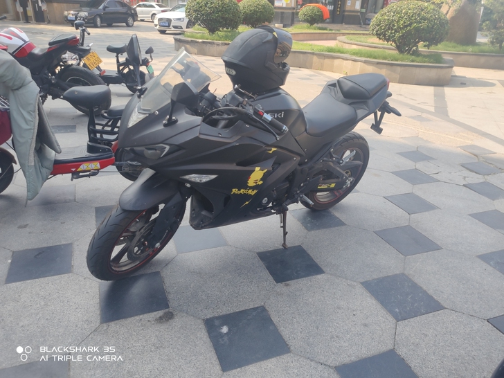 小忍者摩托车街车跑车