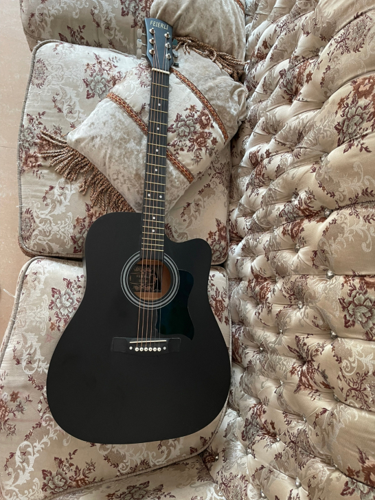 41寸民谣 练习吉他，买来基本没用过，带个...