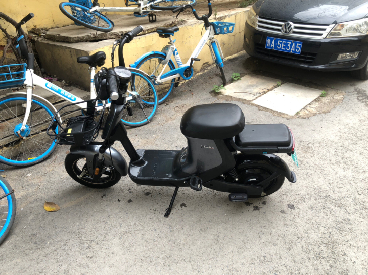 新日电动车一辆成色性能很好带遥控新日电动车...