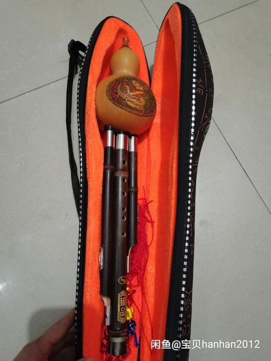 葫芦丝，九成新，闲置处理、孩子就用了两三次...