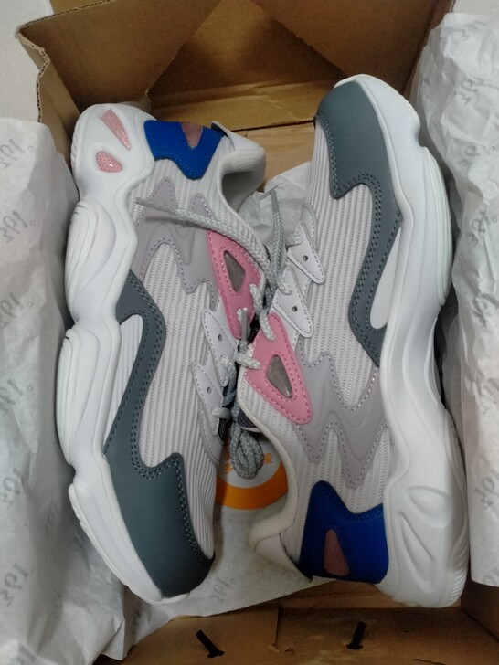 361春夏季女款休闲运动鞋，39码，全新有...