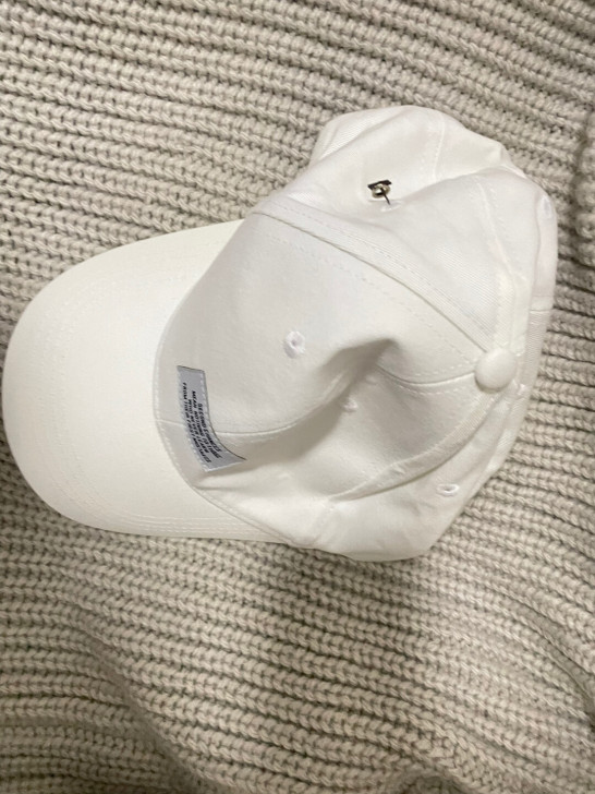 白色棒球帽 bershka家的 看中了私聊