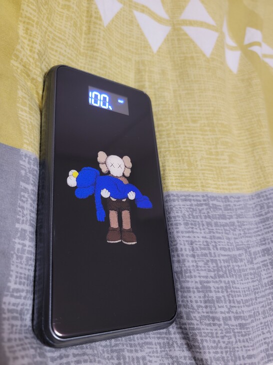 2w毫安，大容量，两个接口