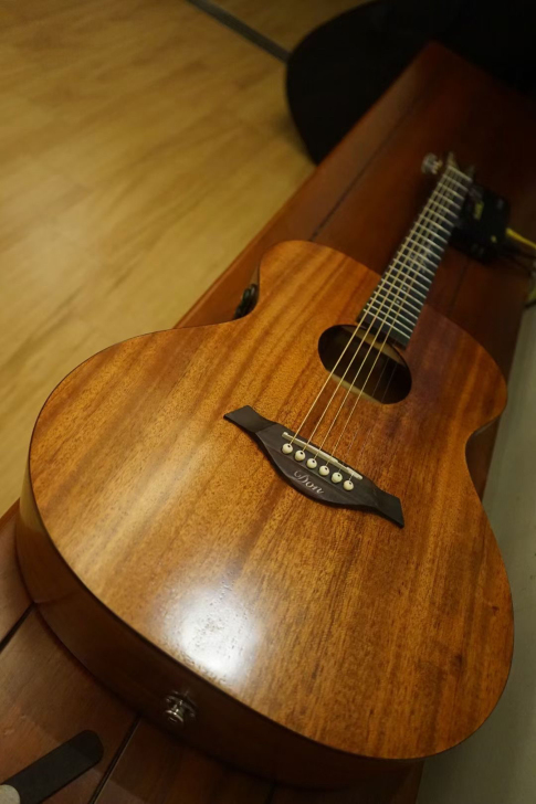 琴行倒闭单板吉他雅马哈吉他男女通用学生吉他...