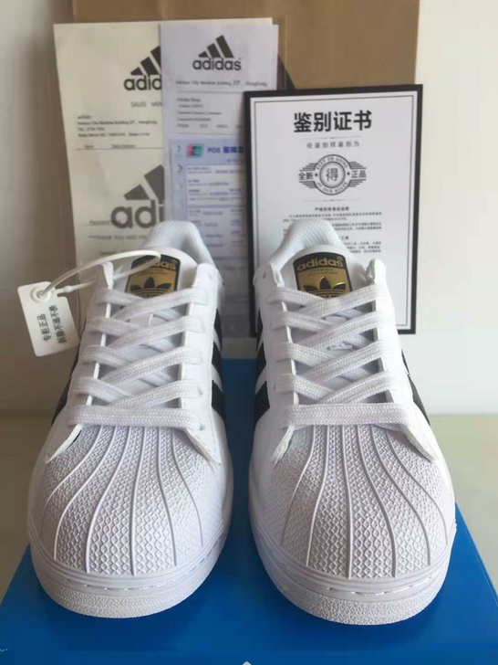 全新 阿迪达斯买大了穿不就试穿了一下便宜出...