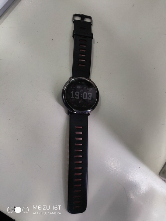 华米AMAZFIT1代，一直用的挺好，适合...