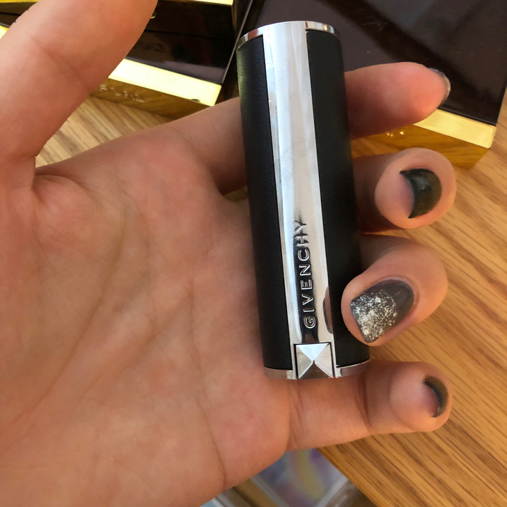 纪梵希小羊皮口红307