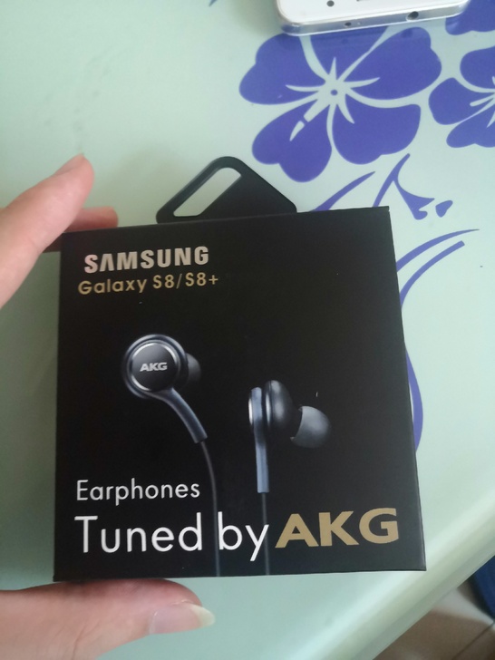 三星akg耳机，几乎全新，使用时间3分钟，...