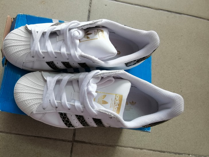 阿迪达斯 三叶草贝壳头女低帮经典运动休闲鞋...