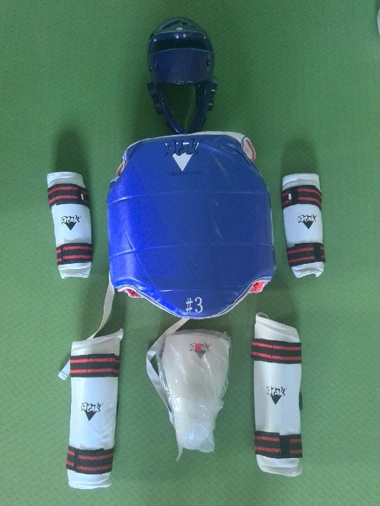 ATAK跆拳道护具3号