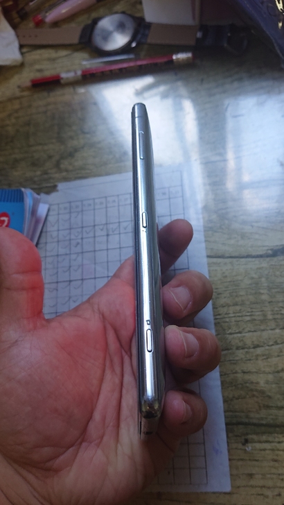 索尼xz2p,国行,型号8166,支持双卡...