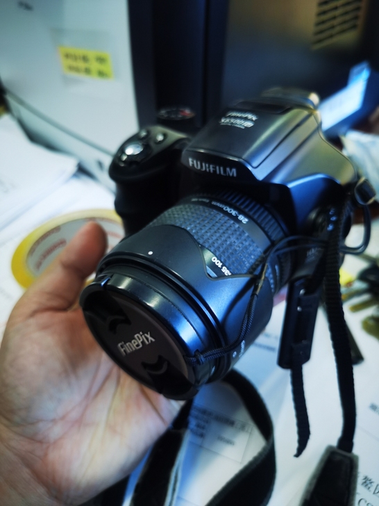 闲置富士s6500，长期闲置，无法对焦，无...