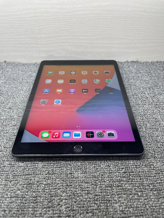 ipad 8 2020款 128G 插卡版...