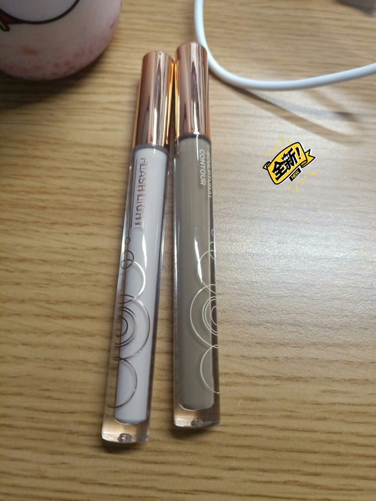【全新正品】液体高光阴影修容卧蚕瘦脸立体修...