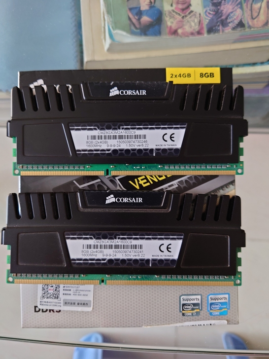 海盗船 DDR3 2*4GB 1600 内存