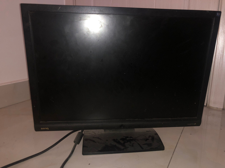 24寸BenQ显示器！坏！ 能正常点亮，效...