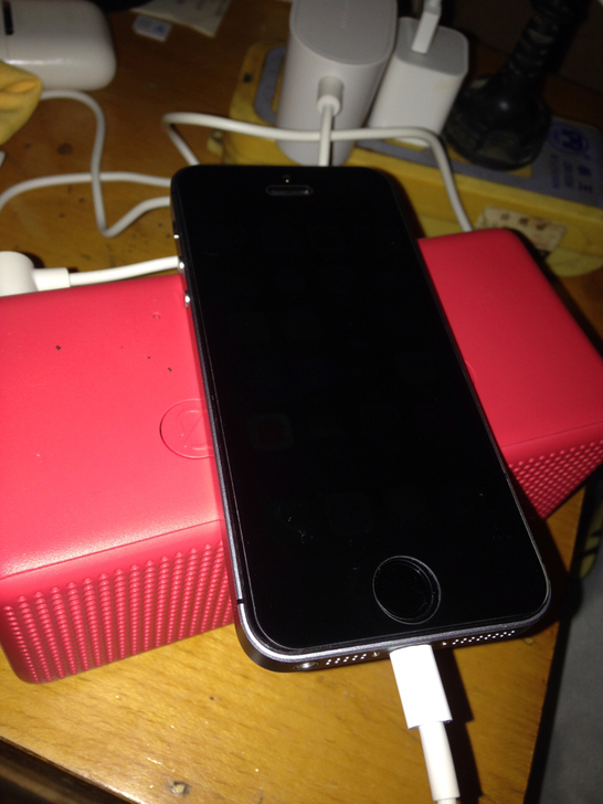 iPhonese国行128G，灰色，全网通...