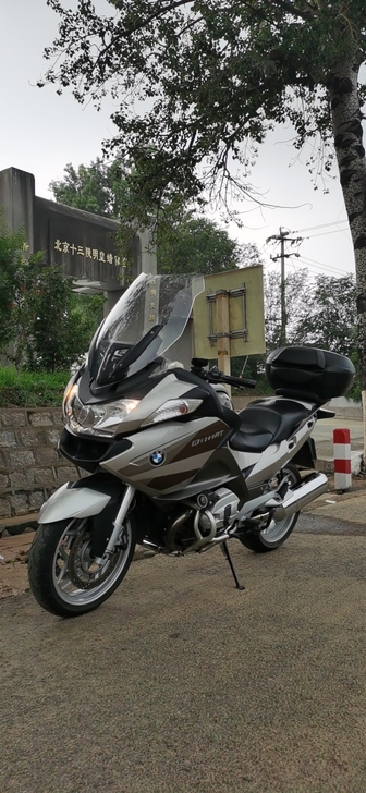 宝马休旅摩托车 BMW r1200rt 1...