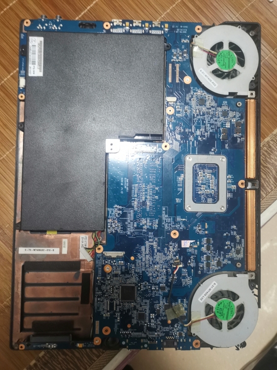未来人类x411 w740su，尸体机，配...