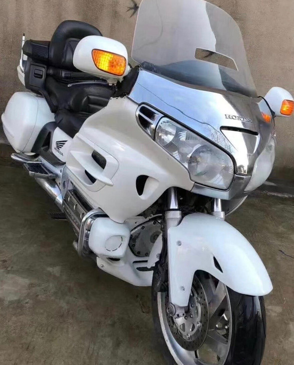 本田金翼GL1800 豪华移动大沙发 六缸...