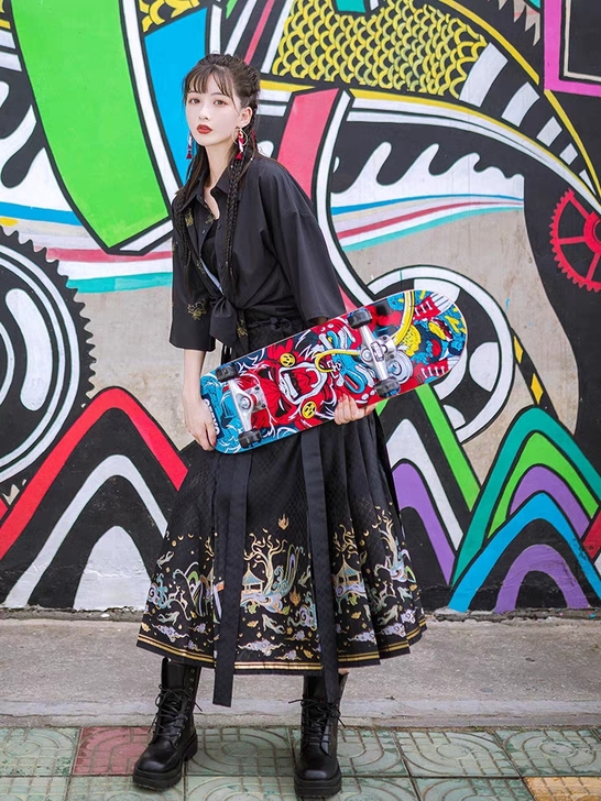 商品：池夏 山海:归墟 原创明制改良马面裙...