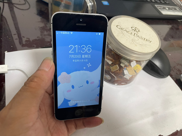 苹果iphone 5s手机，双4g网络，内...