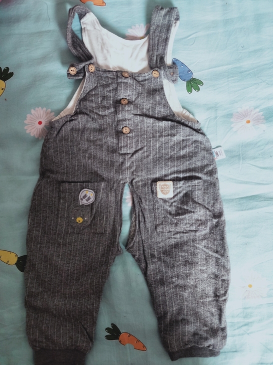 自家孩子穿的春秋款背带裤，90码约八五成新...